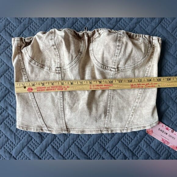 Beige Strapless Bustier Top - Picture 2 of 4